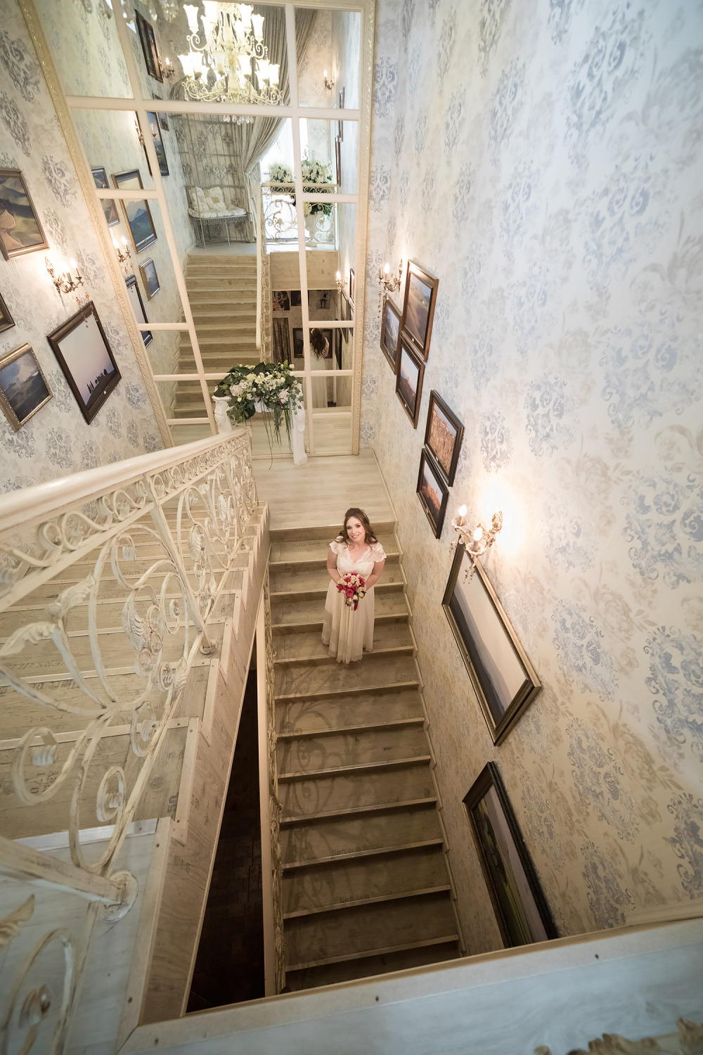 Фрейм и невеста