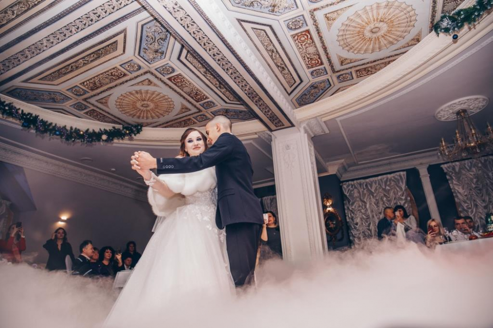 Свадебный фотограф в Волгограде Андрей Данцев. Услуги профессионального фотографа по доступной цене.