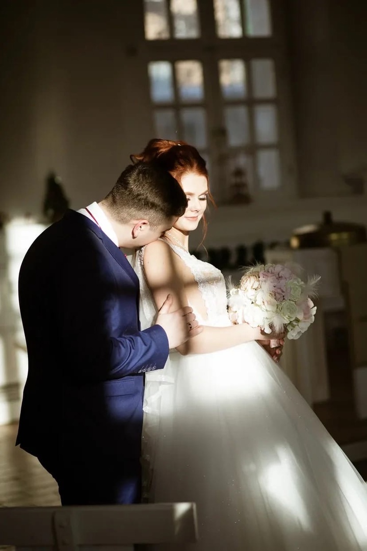 Фотограф для любящих сердец-Ваш свадебный фотограф в Волгограде Андрей Данцев и красивые кадры самого счастливого дня.