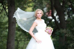 Невеста на прогулке