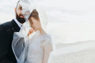 Свадьба на берегу моря