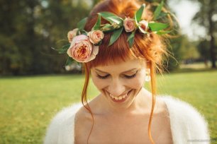 Венок в прическе невесты