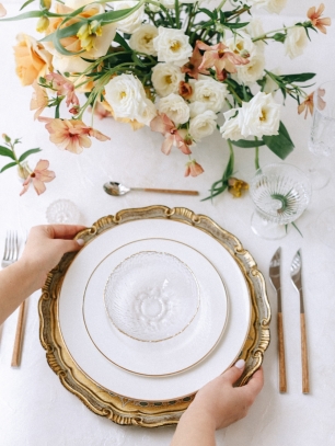 Сервировка стола молодых