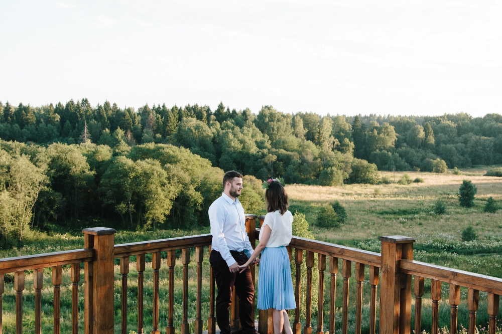 Предсвадебная прогулка на природе