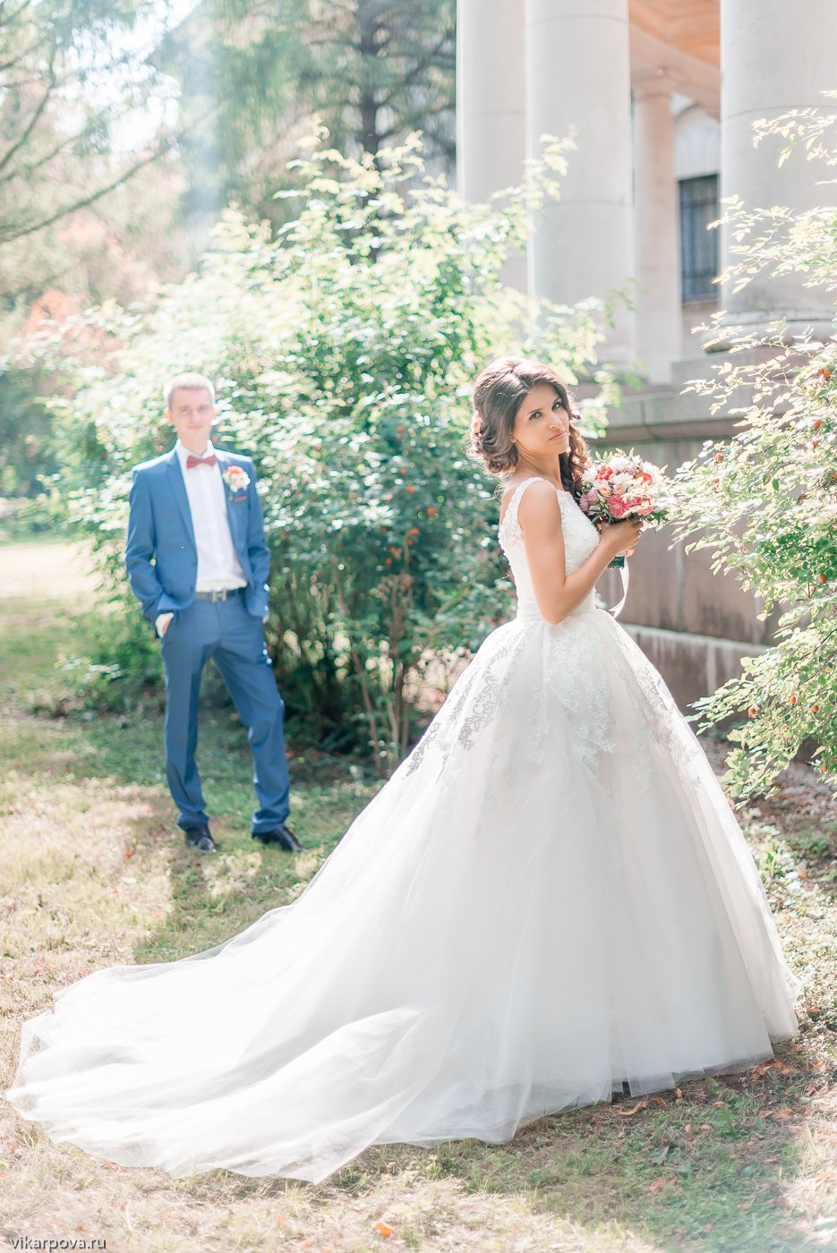 Светлая фотосессия в усадьбе Архангельское