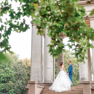 Светлая фотосессия в усадьбе Архангельское