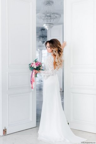 Яркий букет. Натуральный макияж