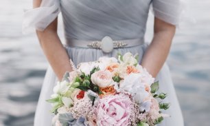 Пояс с винтажной брошью