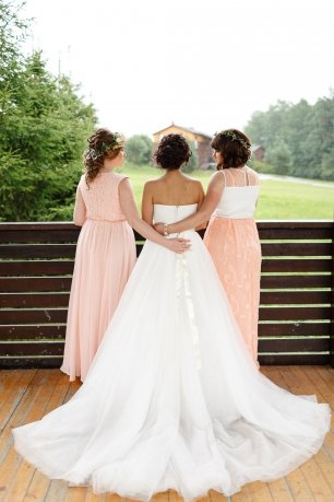 Подружки невесты