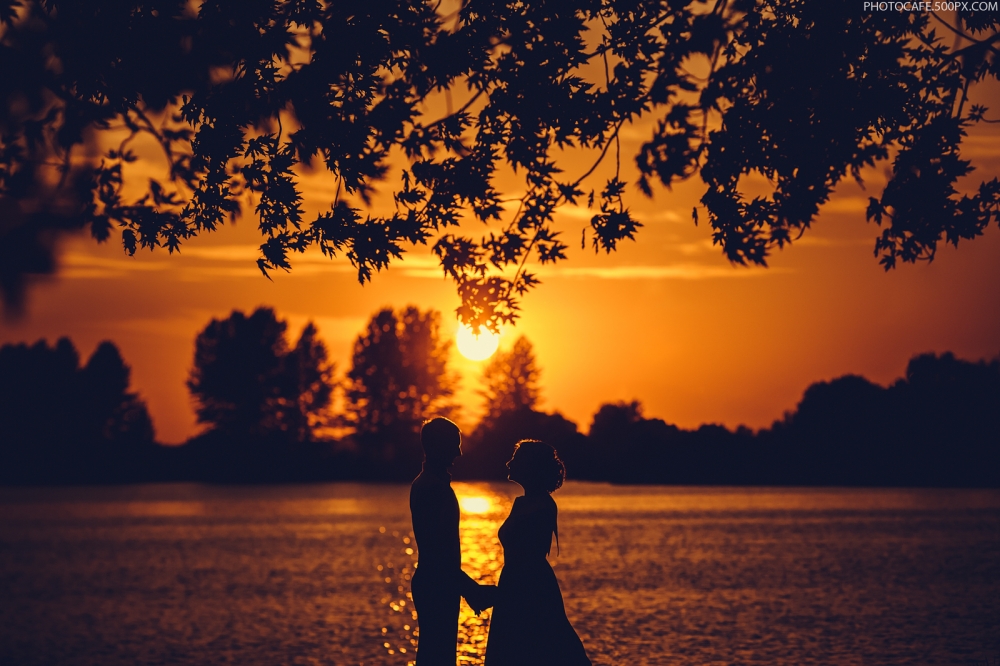 
Свадебный & lovestory фотограф в Минске и Москве.

Создаю волшебные, солнечные и жизнерадостные моменты жизни вместе с вами :)

Тел/Viber/WhatsApp: +375 29 649-10-31 

http://antonkuznetsov.pro 