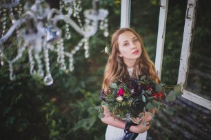 Невеста с букетом