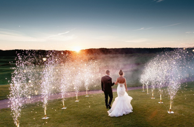 холодные фонтаны на свадьбе, фотограф ANDREY VOX