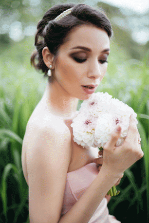 Макияж невесты в темных тонах