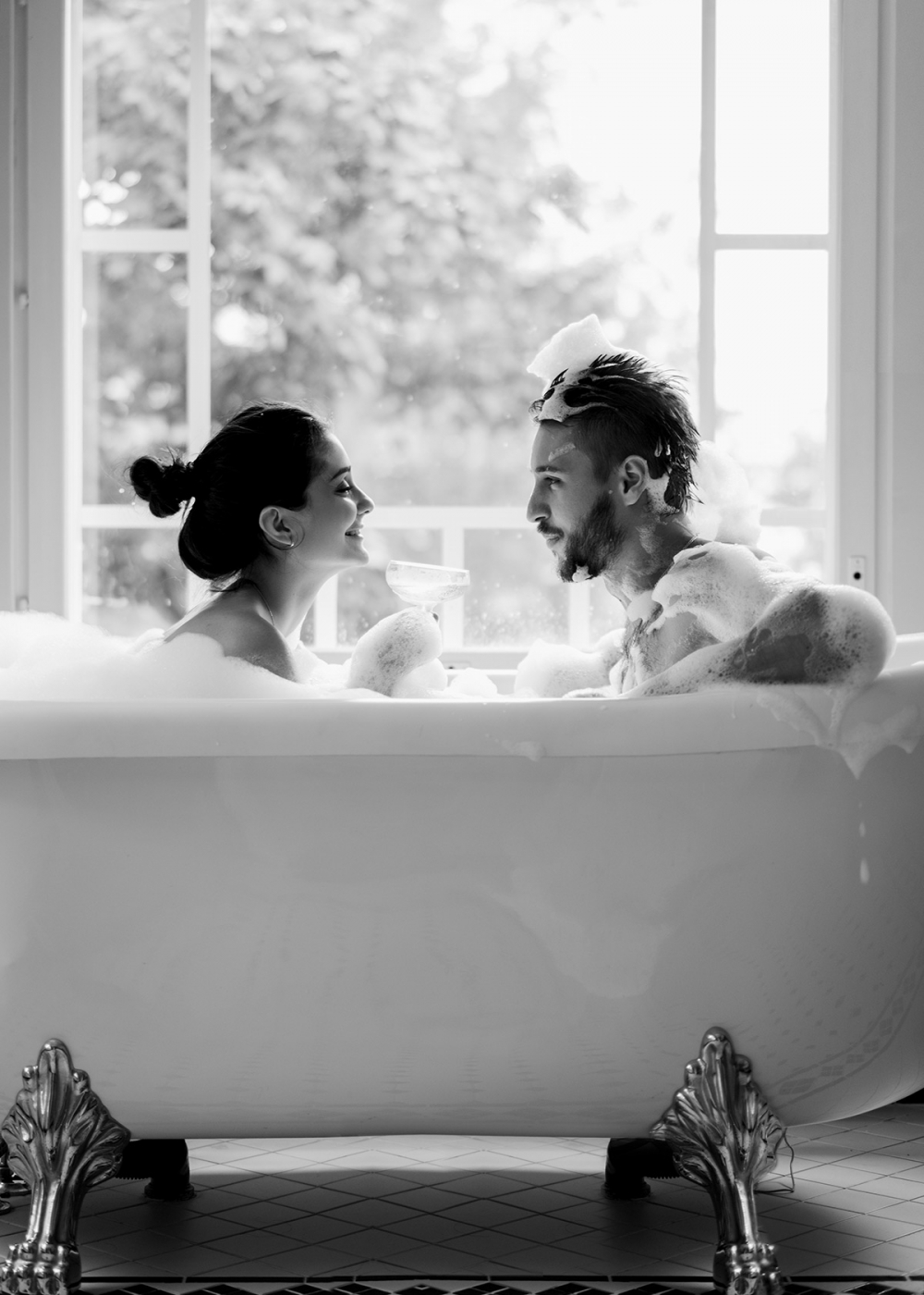 Фото по запросу Пара в ванной