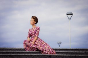 Яркое летнее платье