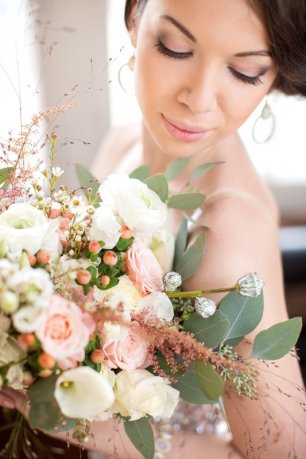 Нежный розовый букет невесты