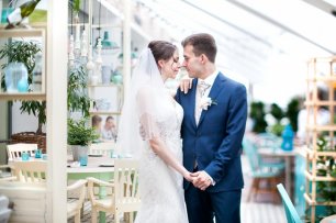 Спрятаться от дождя