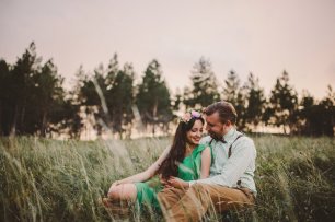 Сидя на траве...