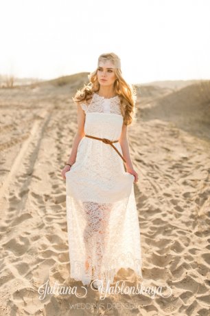 Стильное кружевное платье невесты