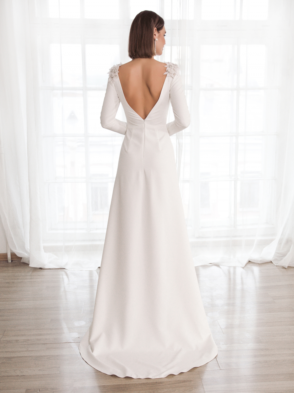 Свадебное платье Алекса
Узнайте подробнее об этой модели на нашем сайте:
https://www.vesnawedding.ru/katalog-svadebnyh-platev/..