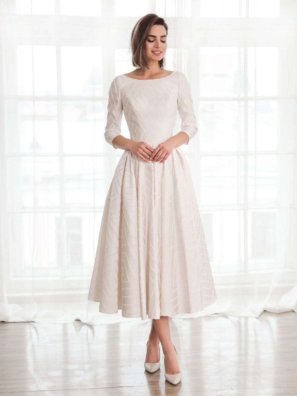 Свадебное платье Ребекка Лайт закрытое
Узнайте подробнее об этой модели на нашем сайте:
https://www.vesnawedding.ru/katalog-svadebnyh-platev/..