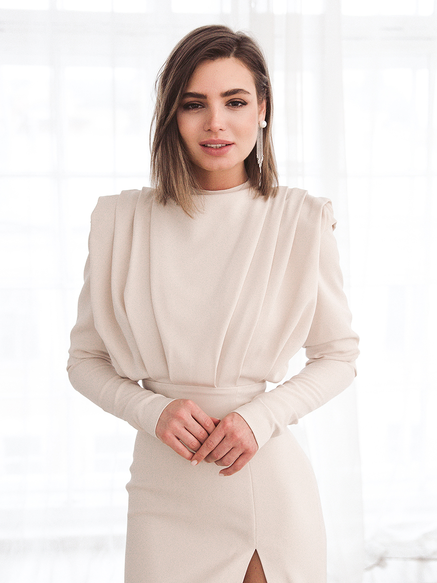 Свадебное платье Джина Нюд
Узнайте подробнее об этой модели на нашем сайте:
https://www.vesnawedding.ru/katalog-svadebnyh-platev/..