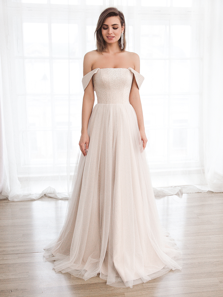 Свадебное платье Маргори
Узнайте подробнее об этой модели на нашем сайте:
https://www.vesnawedding.ru/katalog-svadebnyh-platev/..