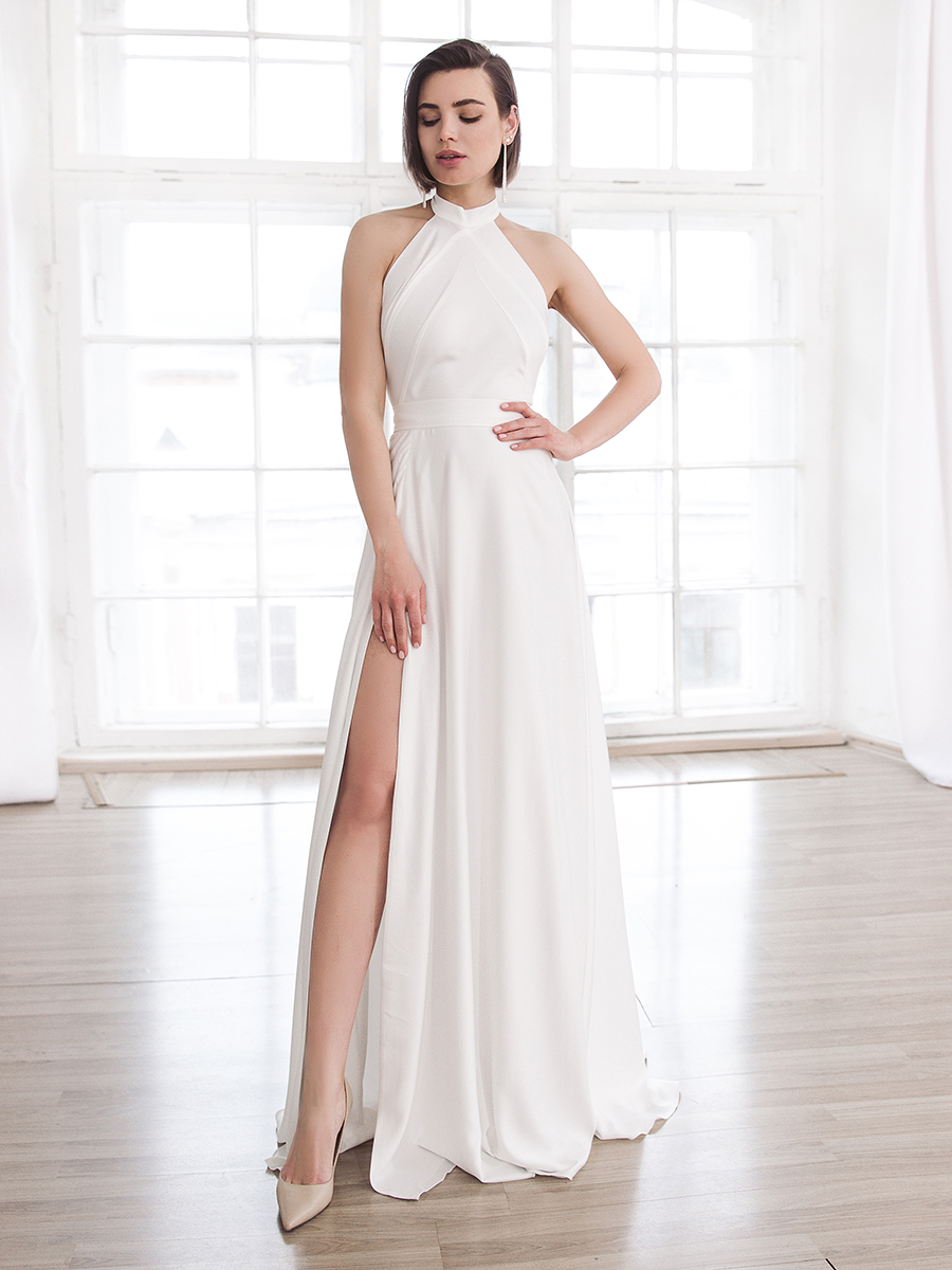 Узнайте подробнее об этой модели на нашем сайте: https://www.vesnawedding.ru/katalog-svadebnyh-platev/..

Скидка действует при покупке в первый день примерки.