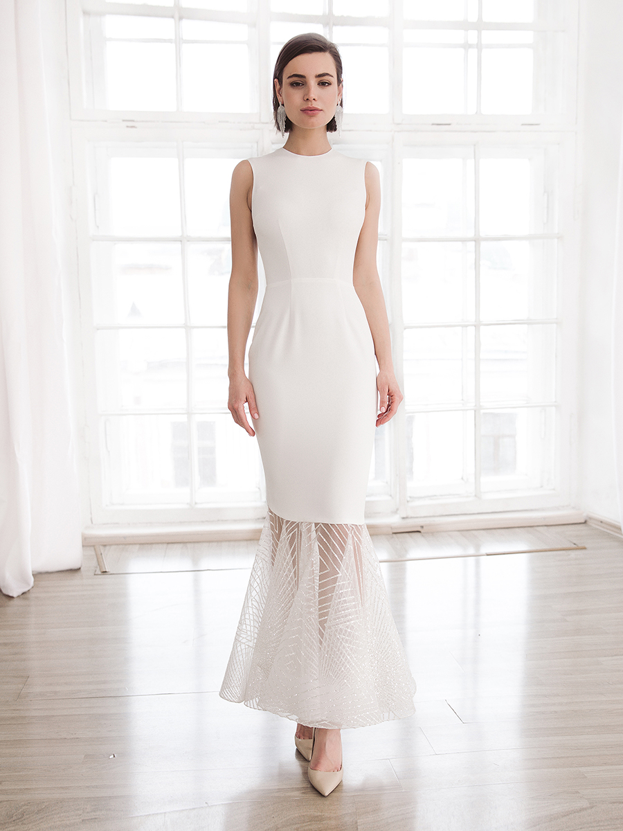 Узнайте подробнее об этой модели на нашем сайте: https://www.vesnawedding.ru/katalog-svadebnyh-platev/..

Скидка действует при покупке в первый день примерки.