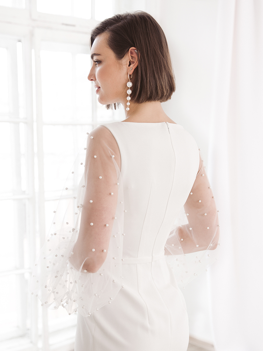 Узнайте подробнее об этой модели на нашем сайте: https://www.vesnawedding.ru/katalog-svadebnyh-platev/..

Скидка действует при покупке в первый день примерки.
