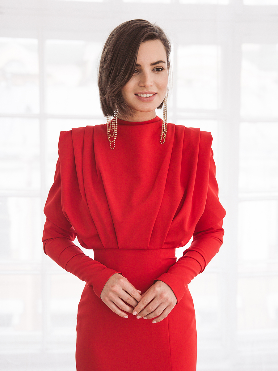 Узнайте подробнее об этой модели на нашем сайте:
https://www.vesnawedding.ru/katalog-svadebnyh-platev/..

Скидка действует при покупке в первый день примерки.