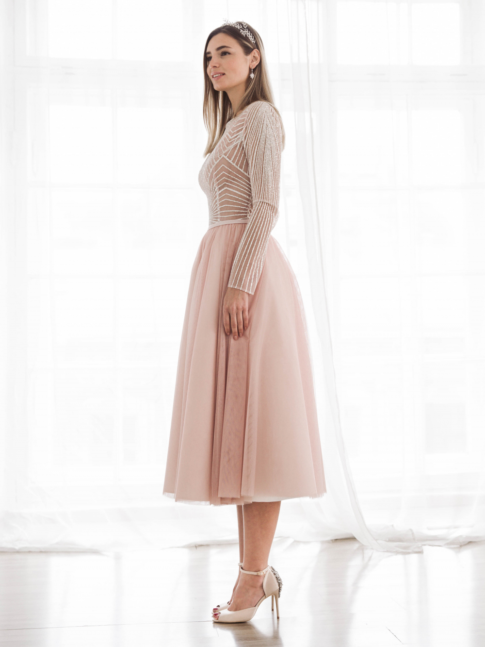 Свадебное платье Аврора Роуз
Узнайте подробнее об этой модели на нашем сайте:
https://www.vesnawedding.ru/katalog-svadebnyh-platev/..