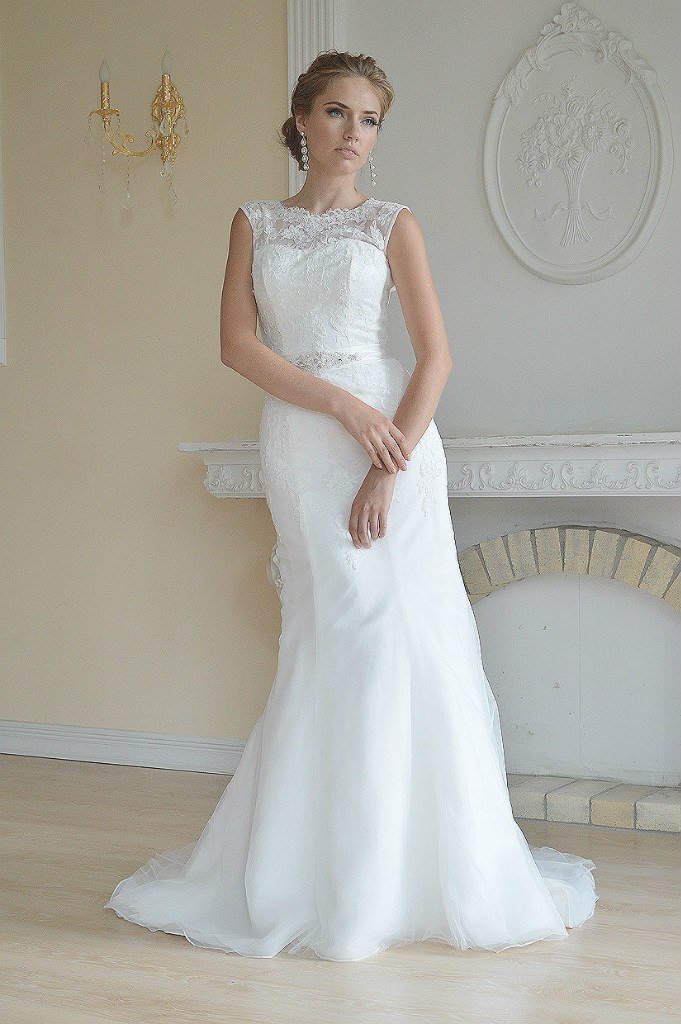 Свадебное платье Адрианна-2
http://www.vesnawedding.ru/katalog-svadebnyh-platev/svadebnoe-plate-adrianna-2
