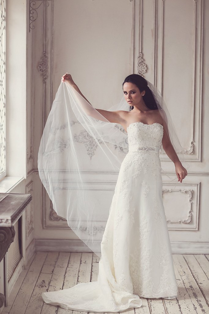 Свадебное платье Глория
http://www.vesnawedding.ru/katalog-svadebnyh-platev/svadebnoe-plate-glorija