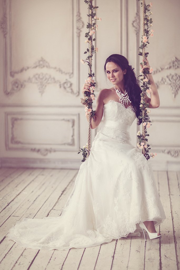 Свадебное платье Грис Перла
http://www.vesnawedding.ru/katalog-svadebnyh-platev/svadebnoe-plate-gris-perla