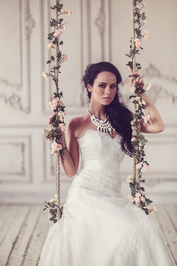 Свадебное платье Грис Перла
http://www.vesnawedding.ru/katalog-svadebnyh-platev/svadebnoe-plate-gris-perla