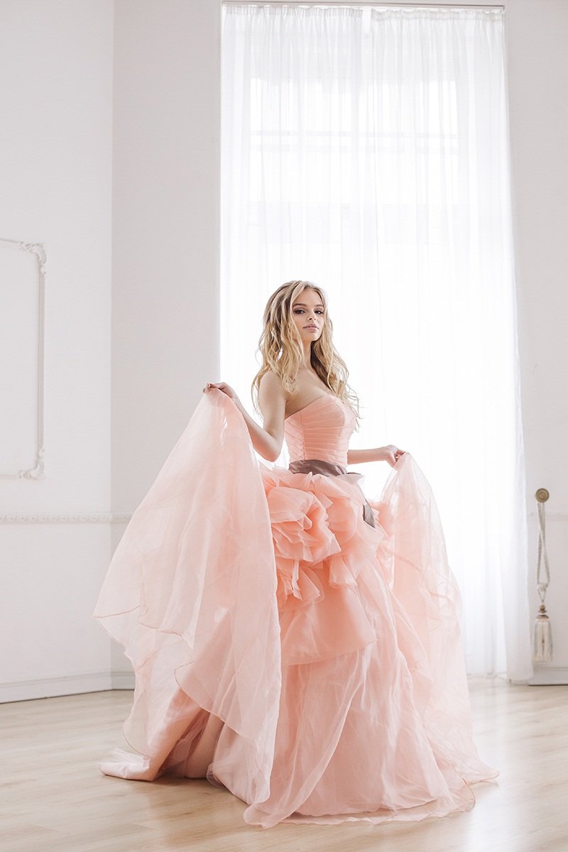 
Свадебное платье Валенсия Роуз
http://www.vesnawedding.ru/katalog-svadebnyh-platev/svadebnoe-plate-valensija-rouz