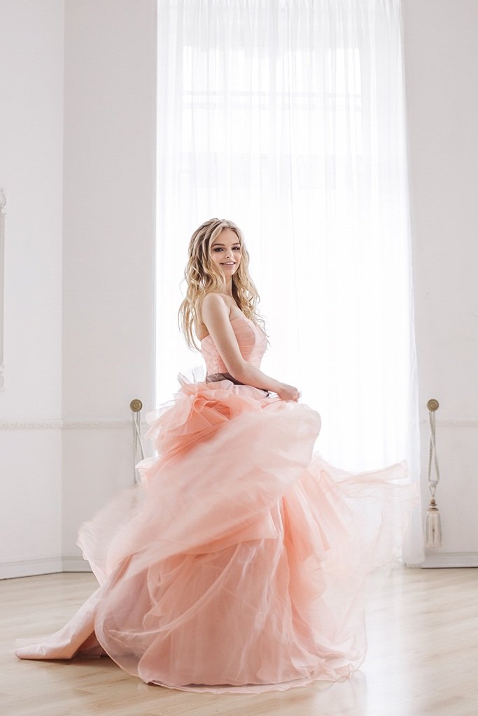
Свадебное платье Валенсия Роуз
http://www.vesnawedding.ru/katalog-svadebnyh-platev/svadebnoe-plate-valensija-rouz