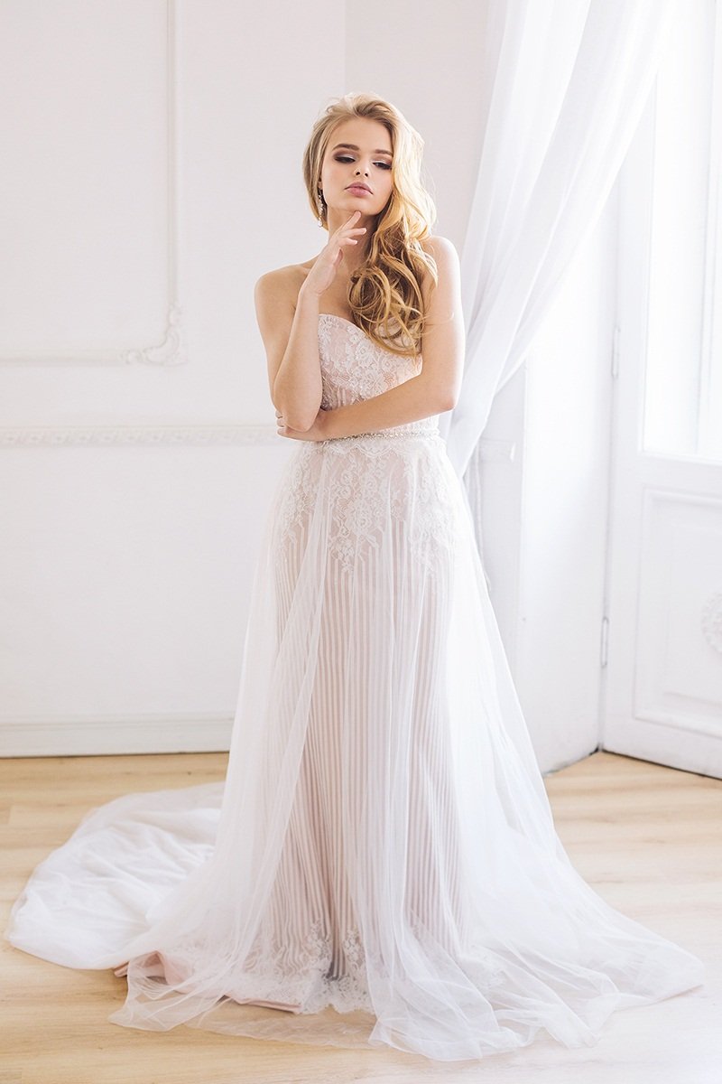 Свадебное платье Мартина
http://www.vesnawedding.ru/katalog-svadebnyh-platev/svadebnoe-plate-martina