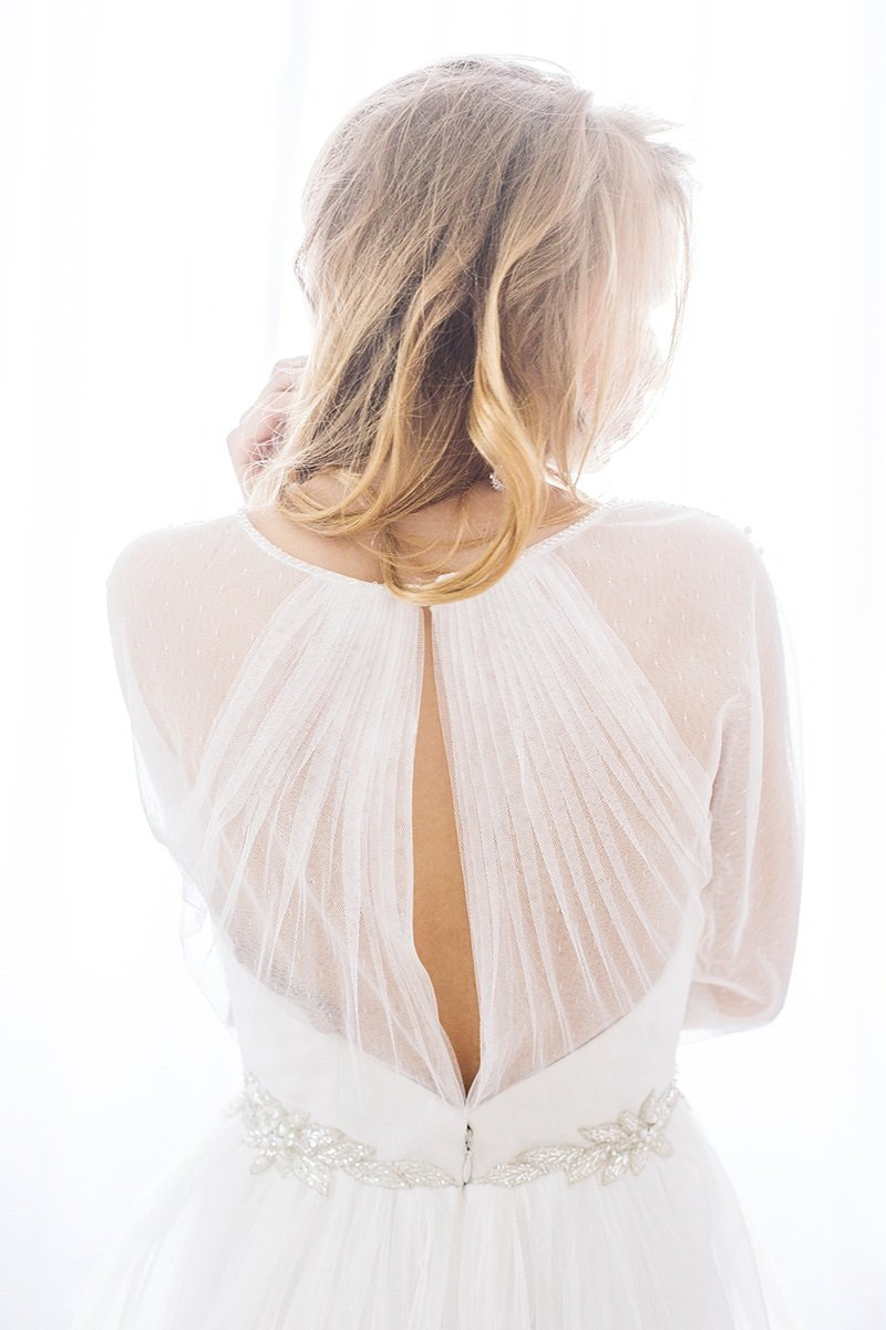 Свадебное платье Севиделия
http://www.vesnawedding.ru/katalog-svadebnyh-platev/svadebnoe-plate-sevidelija
