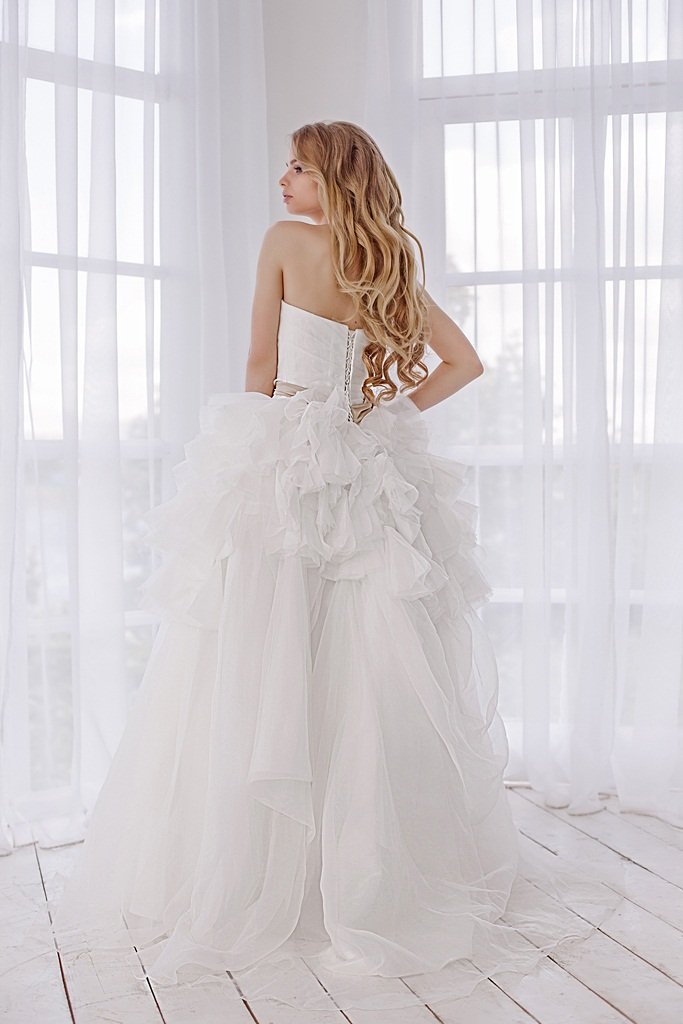 Свадебное платье Валенсия Лайт
http://www.vesnawedding.ru/katalog-svadebnyh-platev/svadebnoe-plate-valensija-lajt