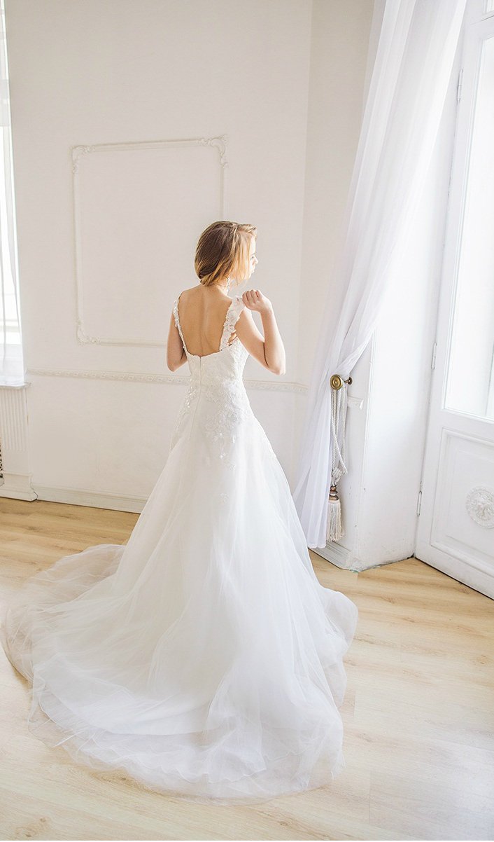 Свадебное платье Энжил
http://www.vesnawedding.ru/katalog-svadebnyh-platev/svadebnoe-plate-enzhil