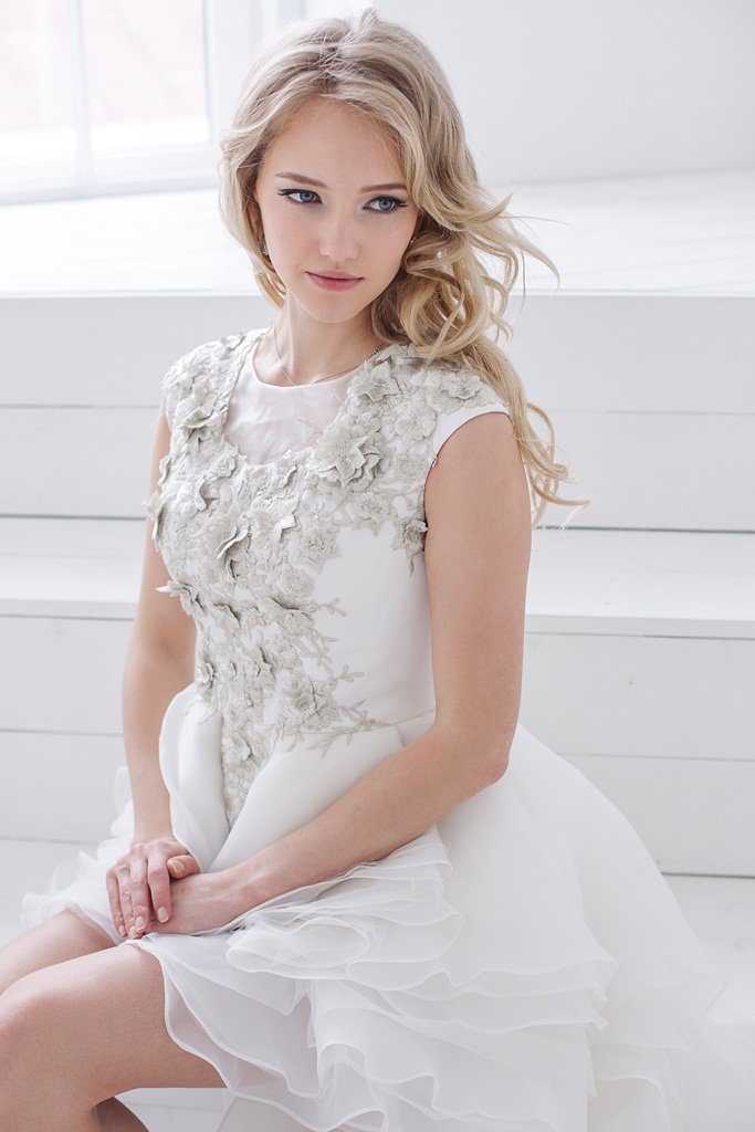 Свадебное платье Рокси
http://www.vesnawedding.ru/katalog-svadebnyh-platev/svadebnoe-plate-roksi