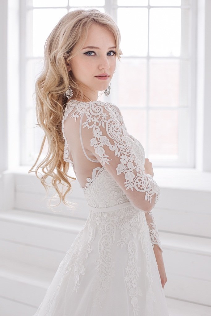 Свадебное платье Бертурия
http://www.vesnawedding.ru/katalog-svadebnyh-platev/svadebnoe-plate-berturija