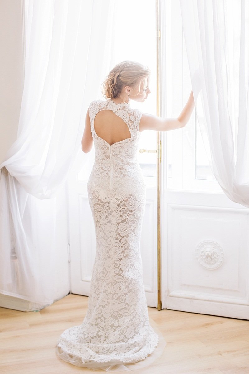 Свадебное платье Антония
http://www.vesnawedding.ru/katalog-svadebnyh-platev/svadebnoe-plate-antonija