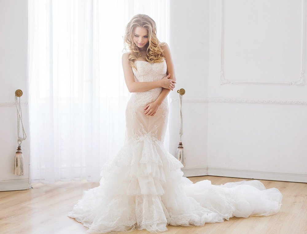 Свадебное платье Жозефина
http://www.vesnawedding.ru/katalog-svadebnyh-platev/svadebnoe-plate-zhozefina