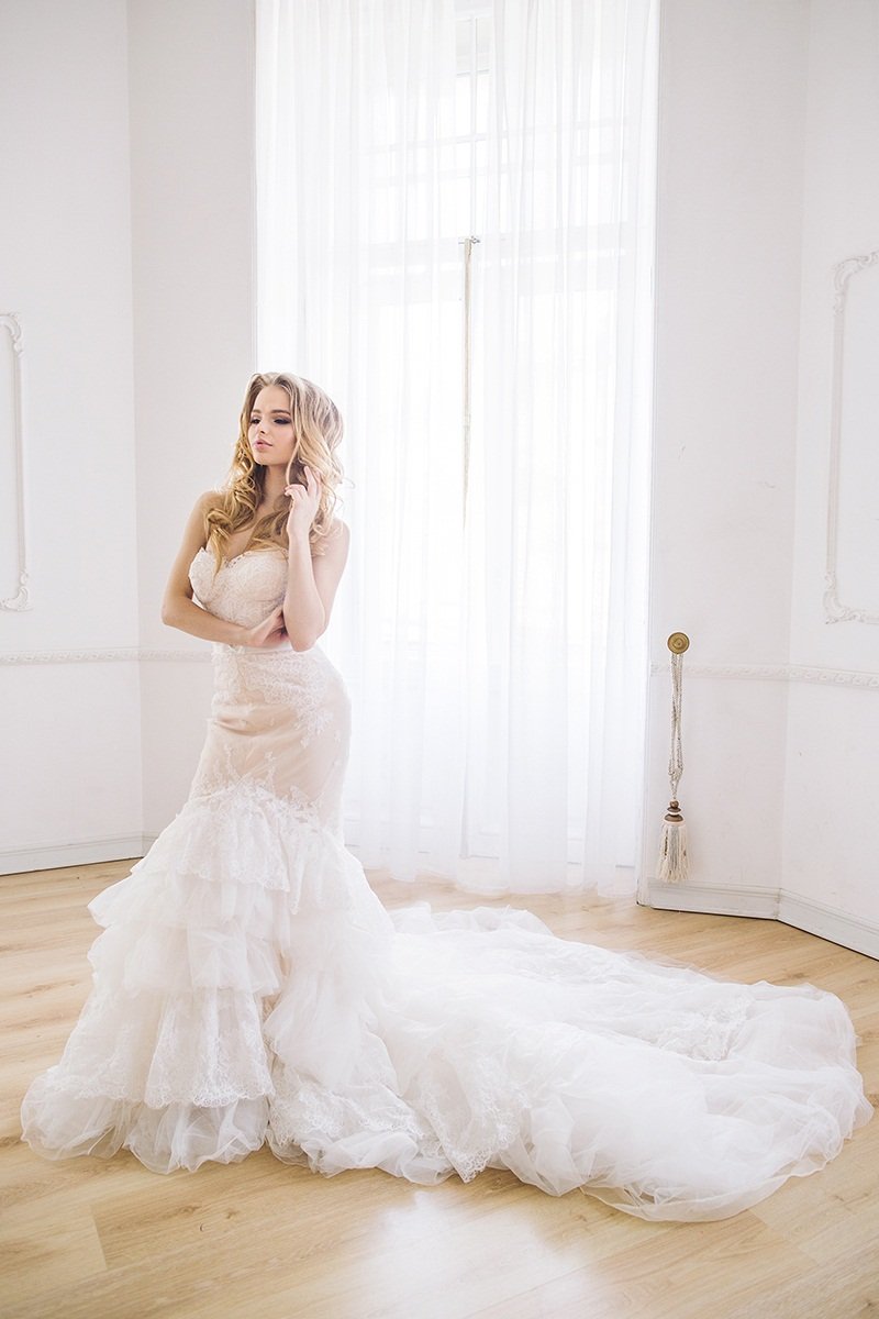 Свадебное платье Жозефина
http://www.vesnawedding.ru/katalog-svadebnyh-platev/svadebnoe-plate-zhozefina