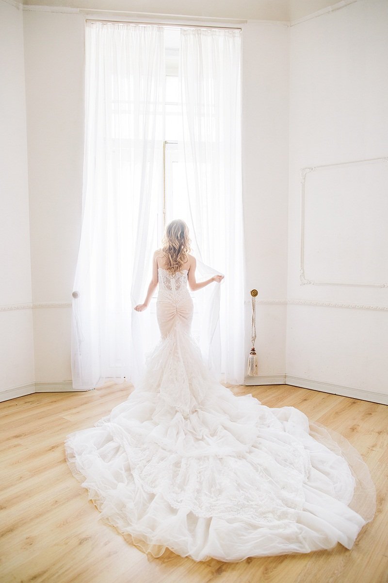 Свадебное платье Жозефина
http://www.vesnawedding.ru/katalog-svadebnyh-platev/svadebnoe-plate-zhozefina