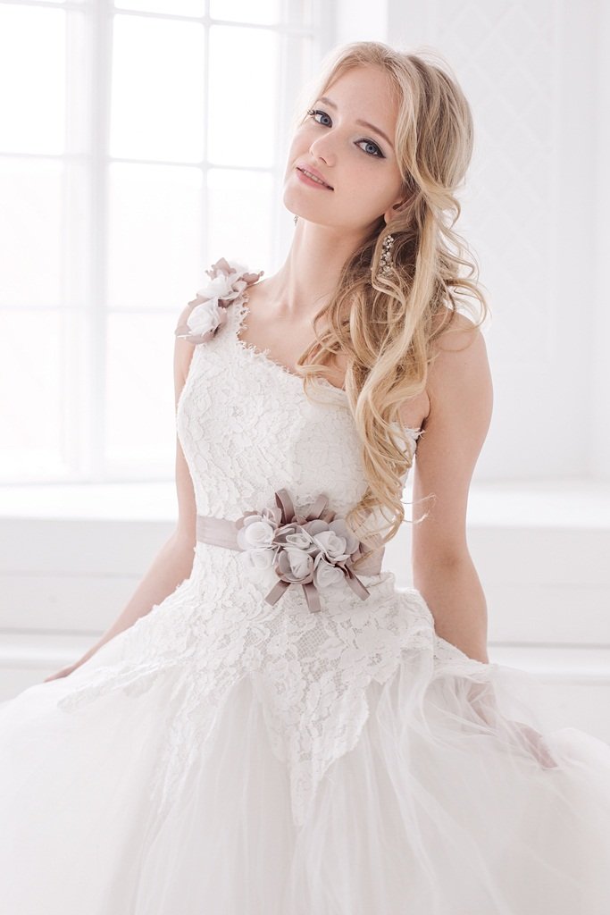 Свадебное платье http://www.vesnawedding.ru/katalog-svadebnyh-platev/svadebnoe-plate-nartsiza