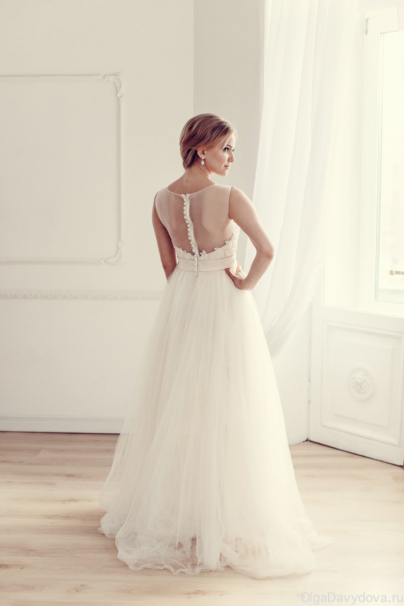 
Свадебное платье Лизель
http://www.vesnawedding.ru/katalog-svadebnyh-platev/svadebnoe-plate-lizel